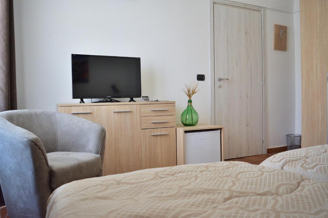 Hotel La Gravina à Gravina in Puglia Extérieur photo